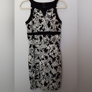White House Black Market Sleeveless Lace Print Instantly Slimming Dress